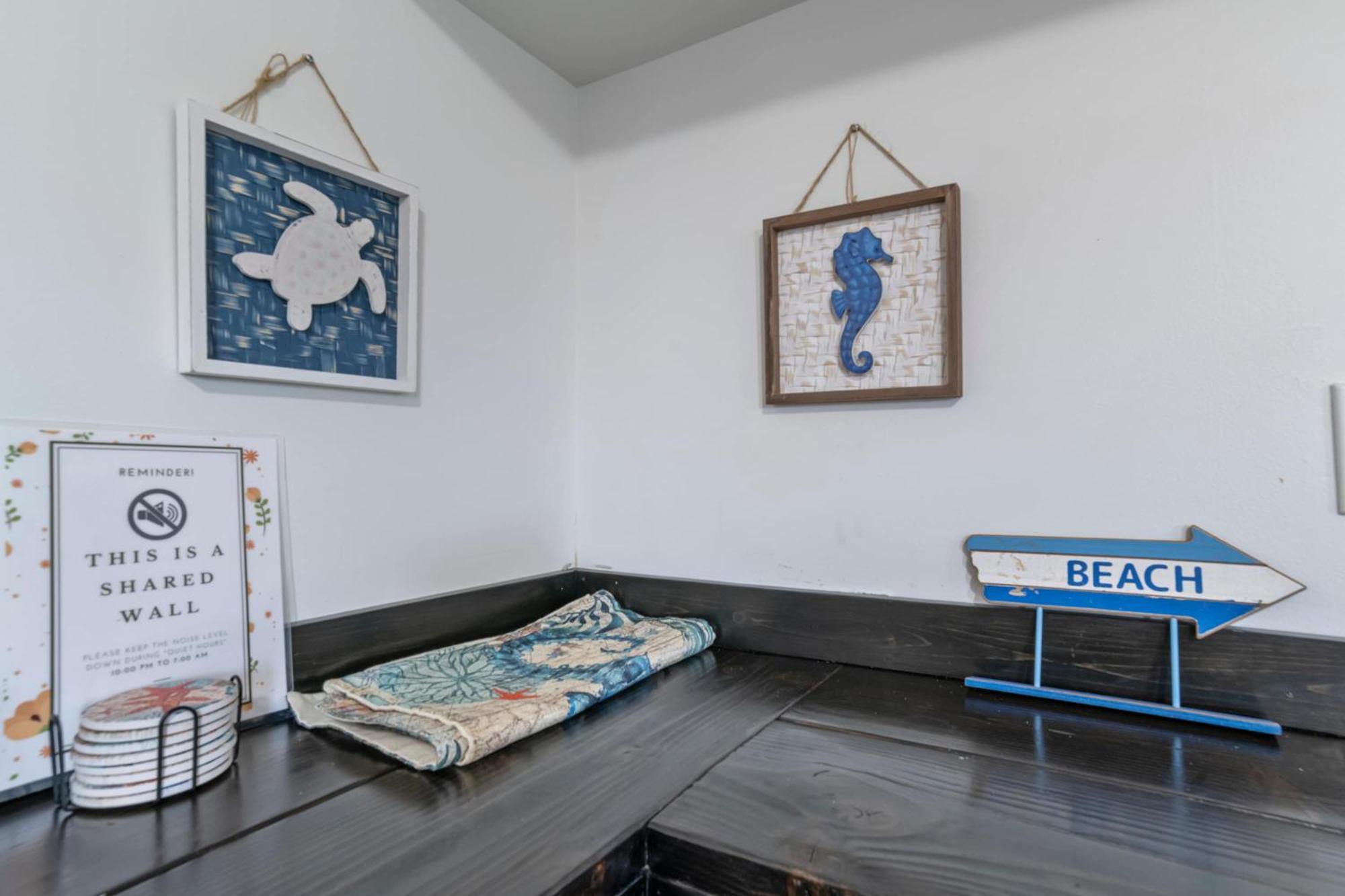 Arcade Nook & New Sea Turtle Mural- 3br